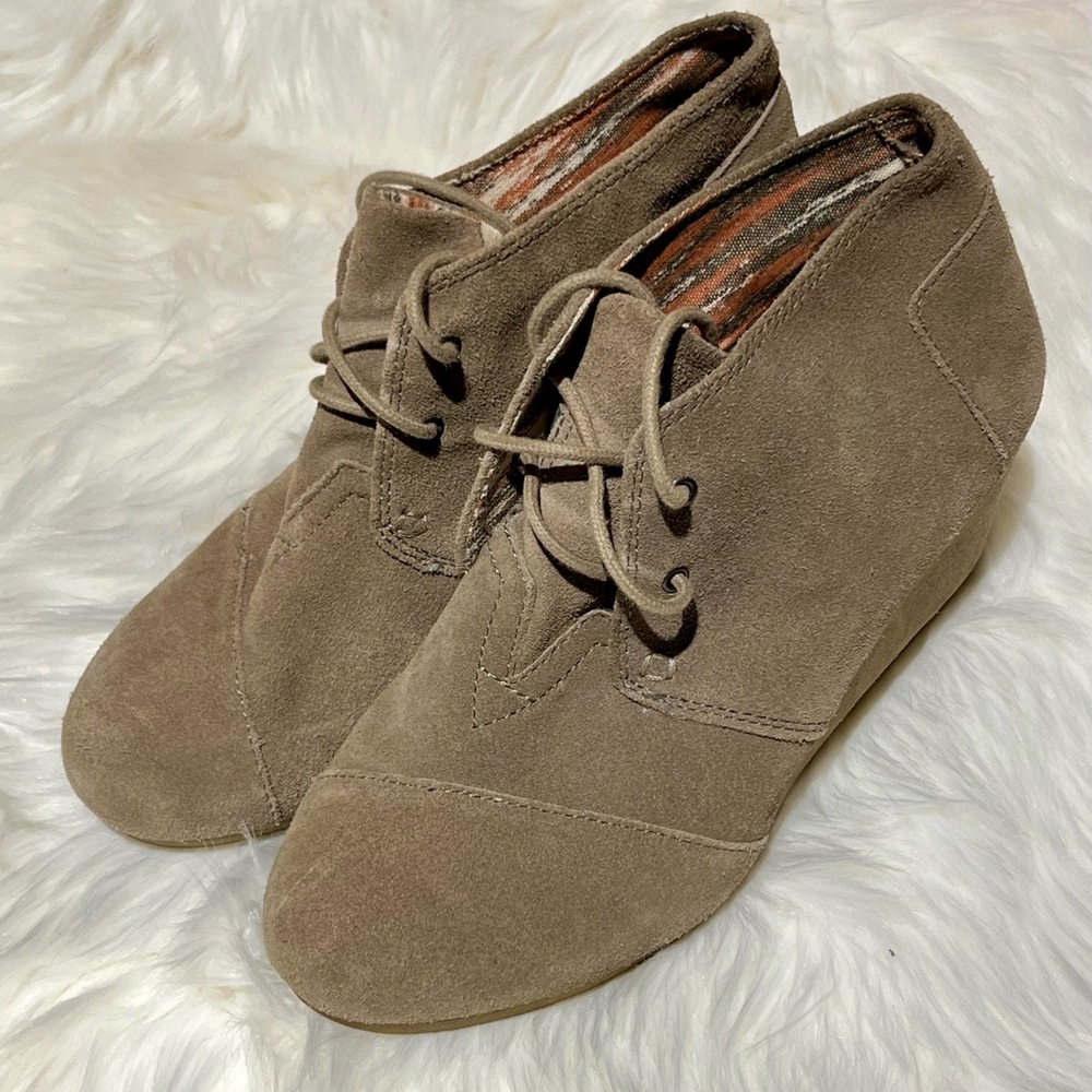 Tom’s Collette Suede Booties